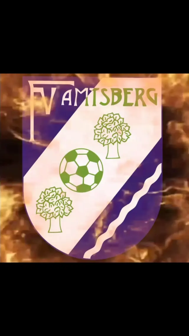 KIRMES IN WEISSBACH – UND WIR HABEN NOCH WAS GUTZUMACHEN! ⚽

Die Kirmes läuft, das Bier ist kalt und am Sonntag rollt auch noch der Ball in unserem Wohnzimmer! Fußballherz, was willst du mehr? 🍻

Okay, auf das letzte Spiel hätten wir alle gern verzichtet. Aber die Wunden sind geleckt, die Fehler angesprochen und der Blick geht wieder nach vorn! Pokal aus dem Kopf, Liga im Visier! 💪

Und da wartet mit der @sg_hohndorf gleich die nächste harte Nuss! Die Gäste sind derzeit richtig gut in Schuss und werden sicher nicht zum Kaffeetrinken nach Weißbach kommen. Aber aufgepasst, liebe Hohndorfer: Gegen uns gab’s für euch bisher noch nichts zu holen! 😎 Und diese Serie würden wir nur ungern verschenken!

Es ist also alles angerichtet für einen heißen Kirmeskick! Unsere Jungs wollen zeigen, dass deutlich mehr in ihnen steckt als das, was sie zuletzt auf den Rasen gebracht haben.

Und ihr, liebe Amtsberger? Erst ein paar gemütliche Stunden auf dem Kirmesgelände verbringen und danach ab an die Seitenlinie! Denn ein Kirmessonntag ohne FVA ist doch nur die halbe Miete!

Heimspiel. Kirmes. Drei Punkte im Visier. Jetzt erst recht!

#meineliebe #meinverein #nurderfva